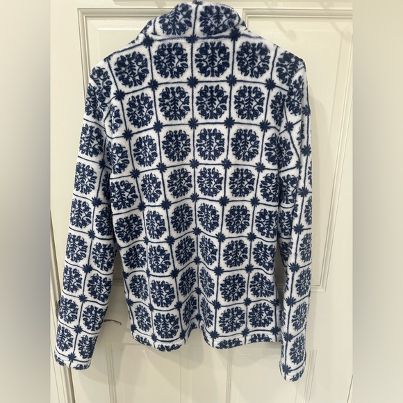 Vineyard Vines Blue and White Patterned 3/4 Zip Pullover, Size M - Picture 3 of 5